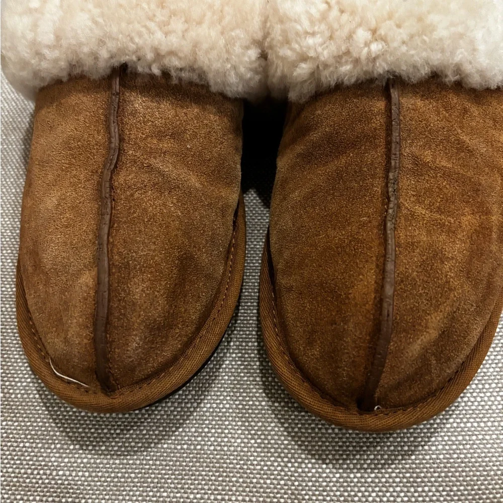 UGG Tan Slippers Size 9 - Picture 9 of 9